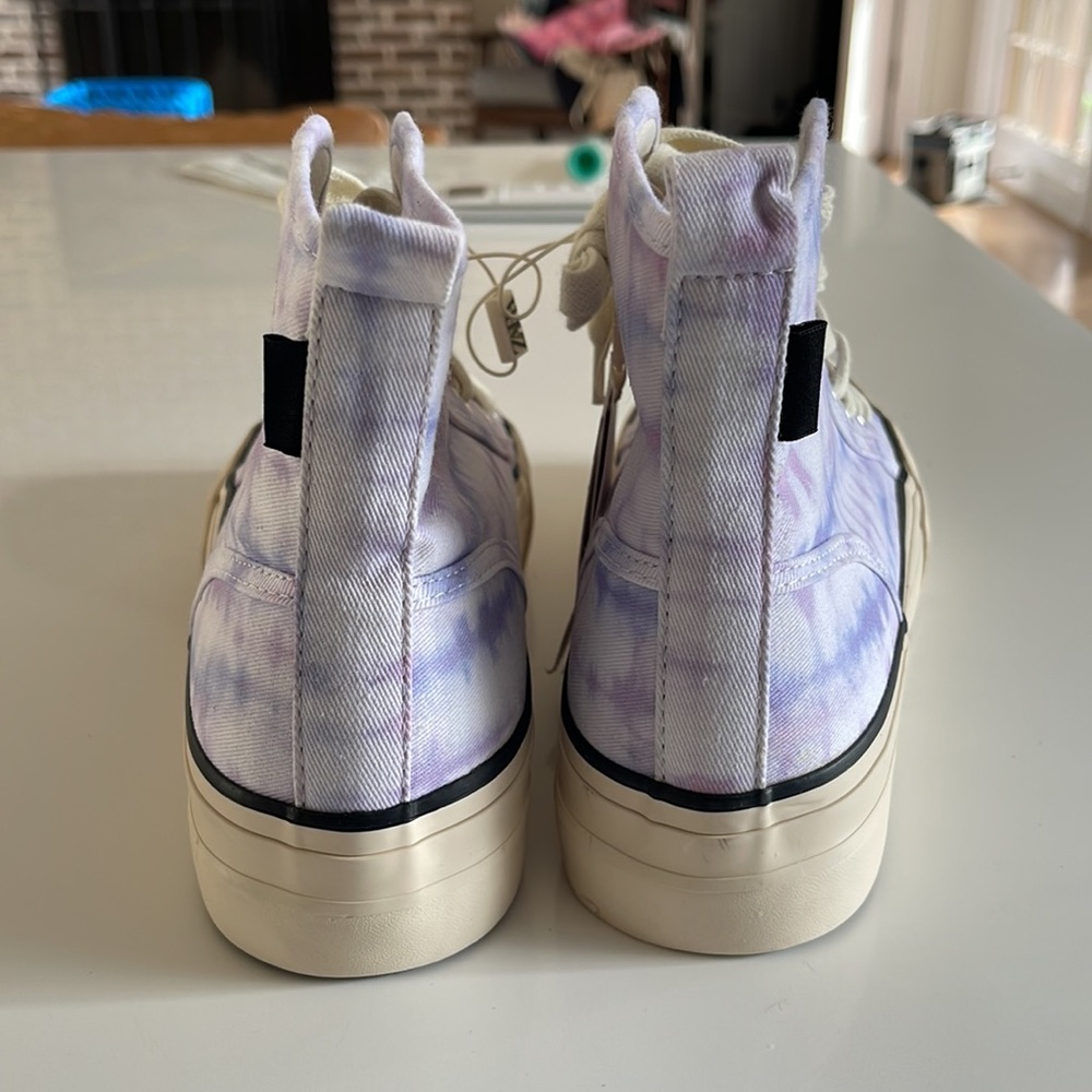 High tops - Picture 4 of 6